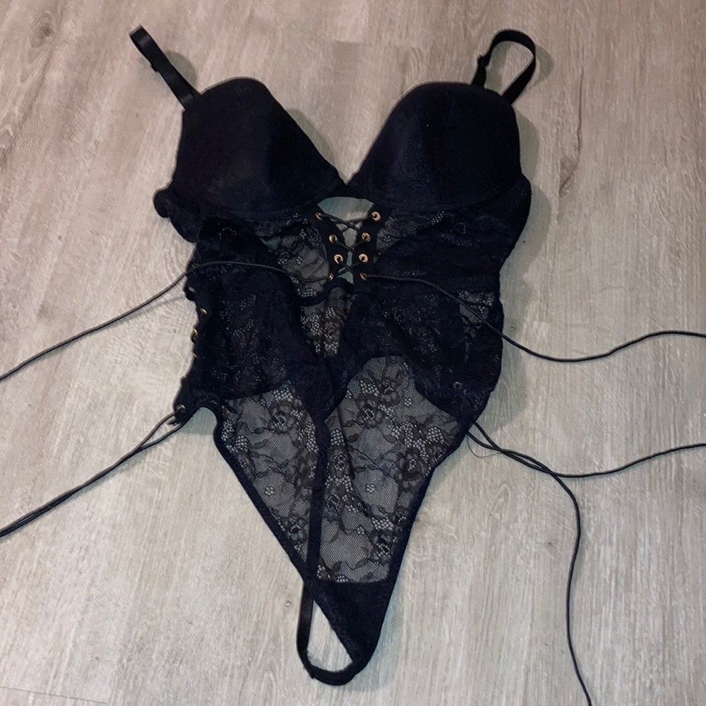 Lingerie body suit